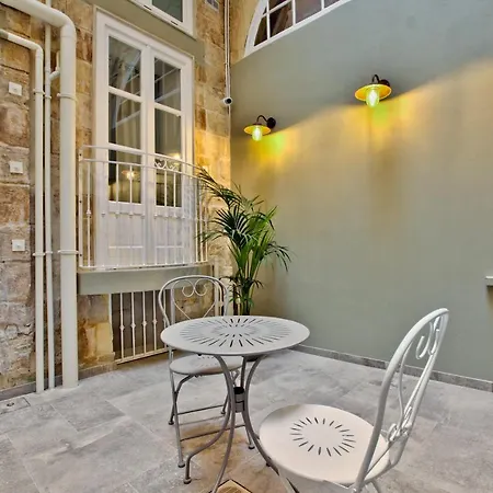 Chateau La Vallette - Grand Master's Guest house Valletta